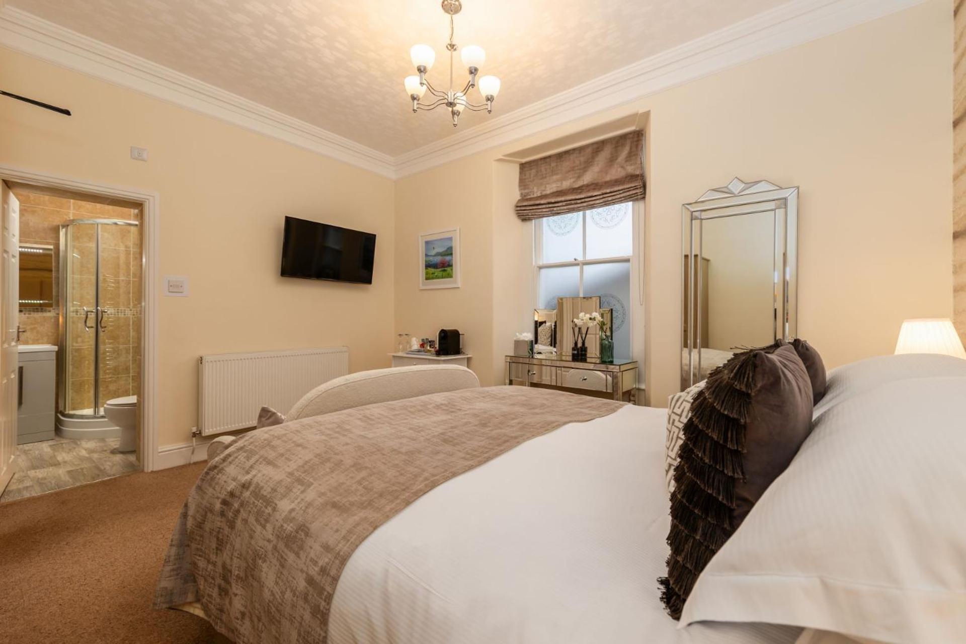 Wheatlands Lodge-Windermere - Guest House Of The Year 2024 - Adult Only - Free Car Park Exterior foto